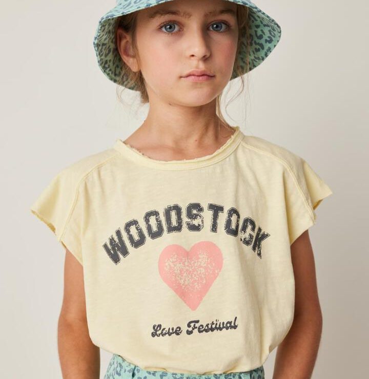 CAMISETA SIN MANGAS "WOODSTOCK MEMORIES" TOCOTO VINTAGE