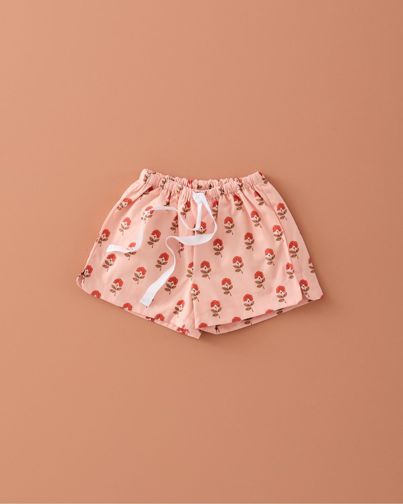 SHORT CLAVELES MI CANESU